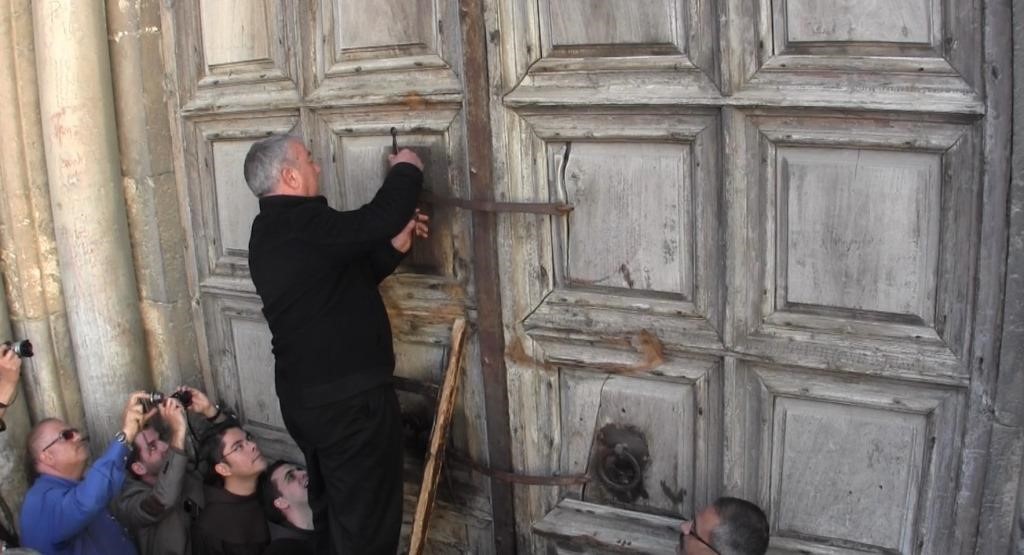 Holy Sepulchre Closed